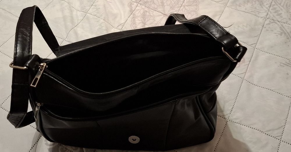 Кожена чанта genuine leather