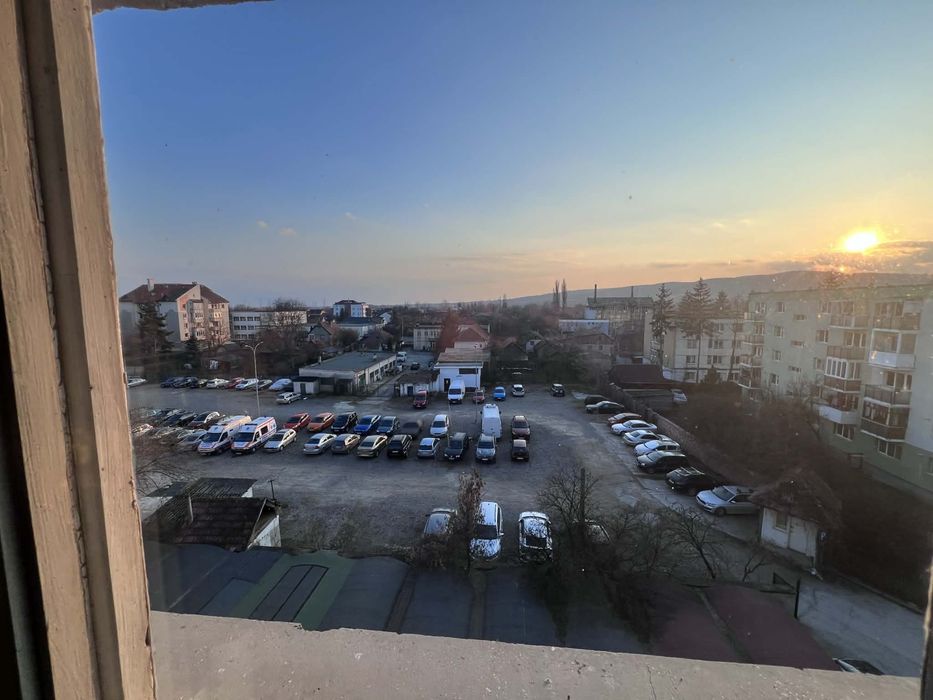 Apartament de vanzare cu 3 camere