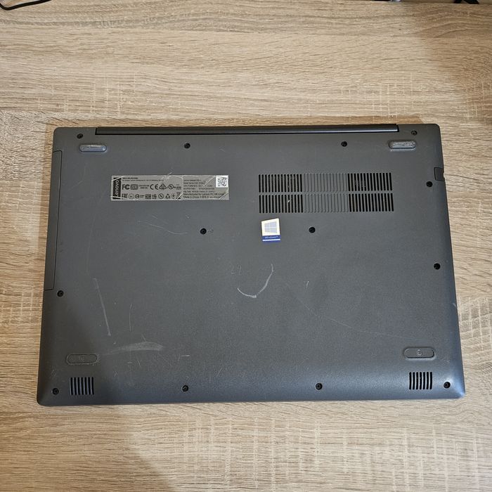 Лаптоп Lenovo IdeaPad 330 I5 8250U / 8GB / 256GB SSD