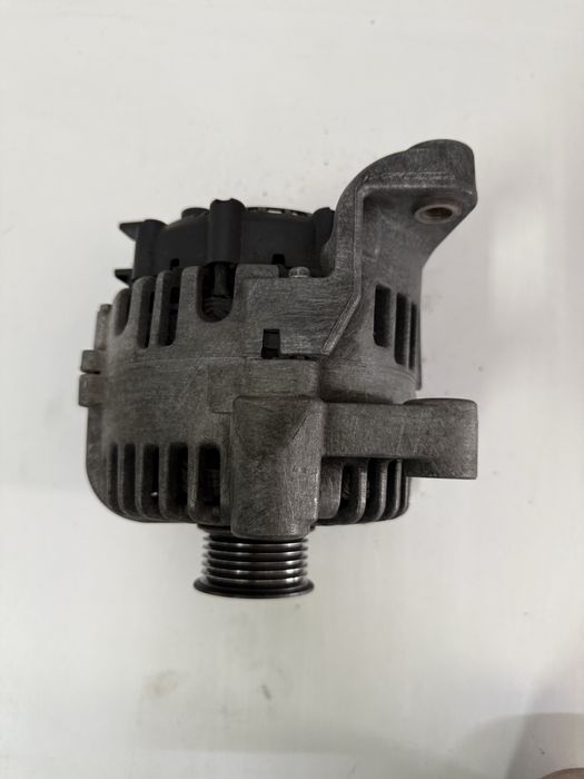 Alternator 2.0d M47 7802 471 A102 BMW Seria 1 3 5 E90 E91 E87 E60 E61