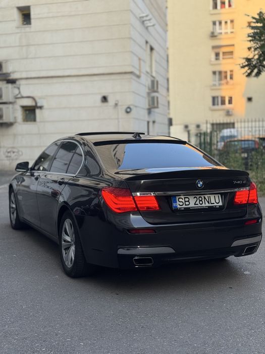BMW Seria 7 f01 xDrive M-Pachet