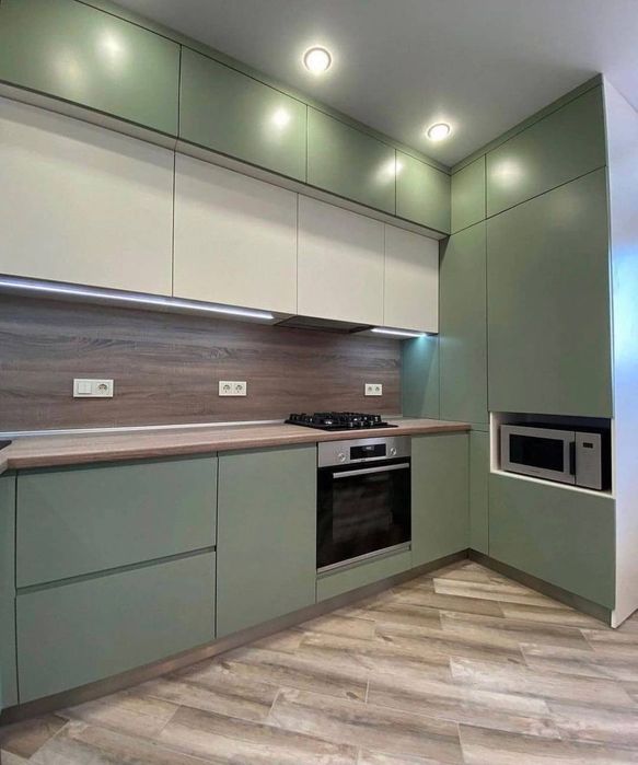 Кухни на заказ за 1 метр от