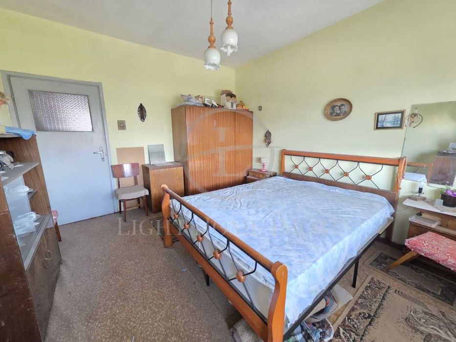 Продава се Тристаен апартамент в Пловдив, Кючук Париж - 104 кв.м за 1486 €/кв.м - Снимка #5