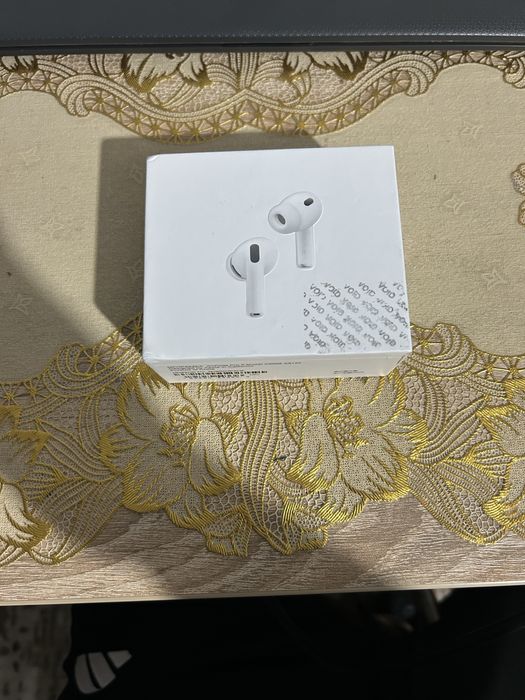 airpods pro 3 Apple