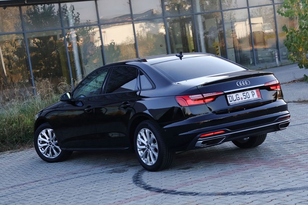 AUDI A4 2022 — imagine 5