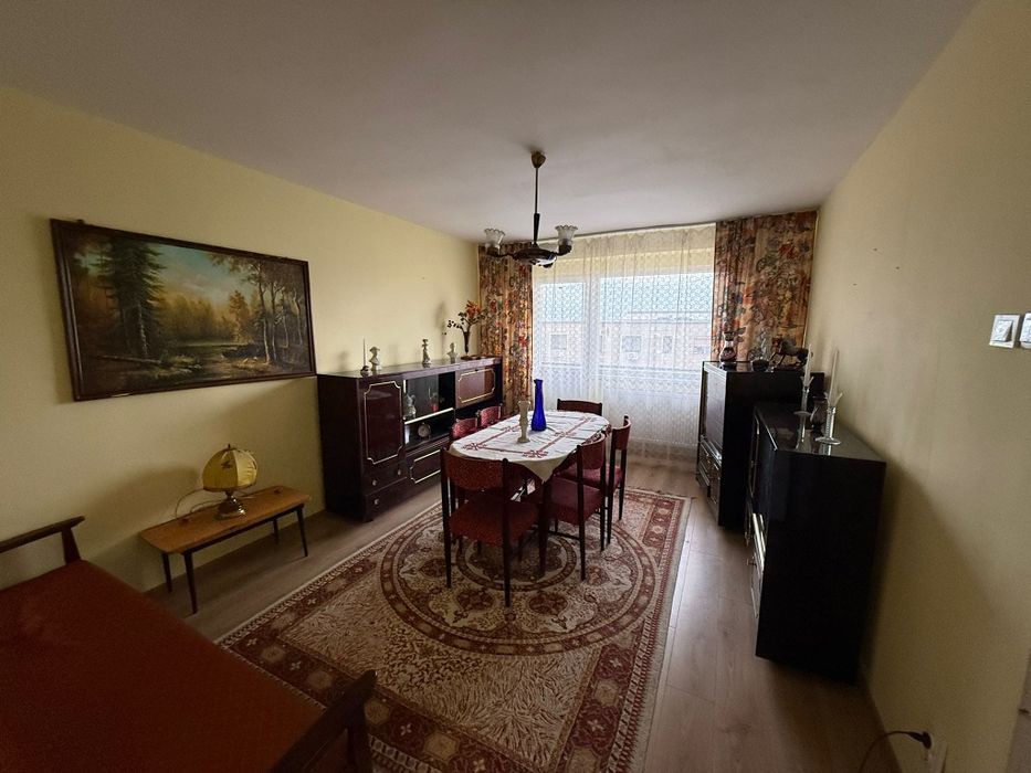 Vand apartament 3 camere