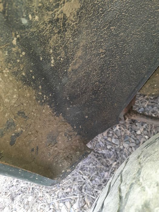 Dezmembrez toyota landcruissr j90