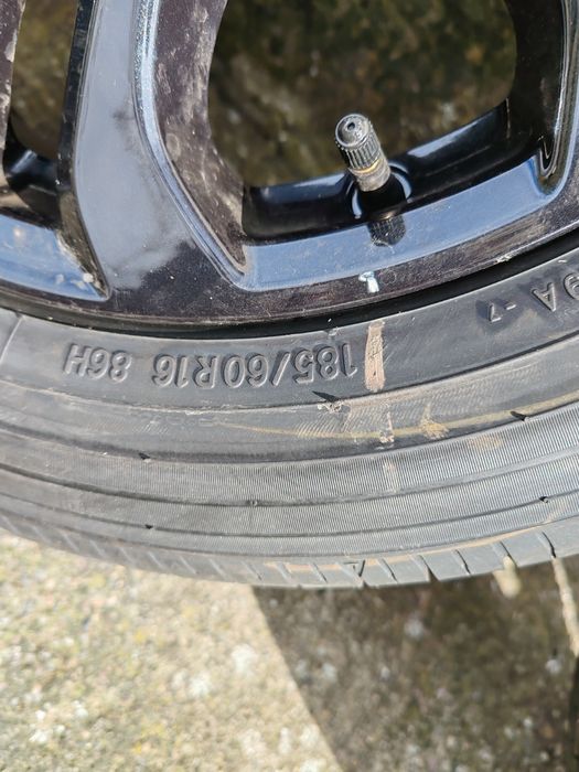 Mazda , Мазда 185/60/16 цола