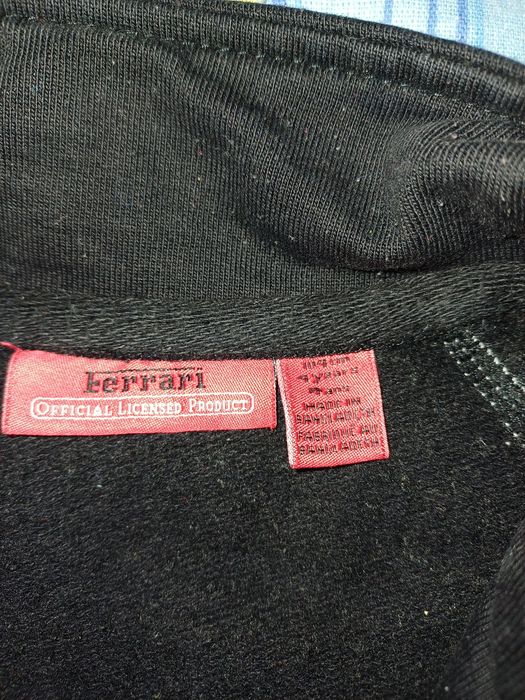 Детски суитчър Ferarri - 4 години