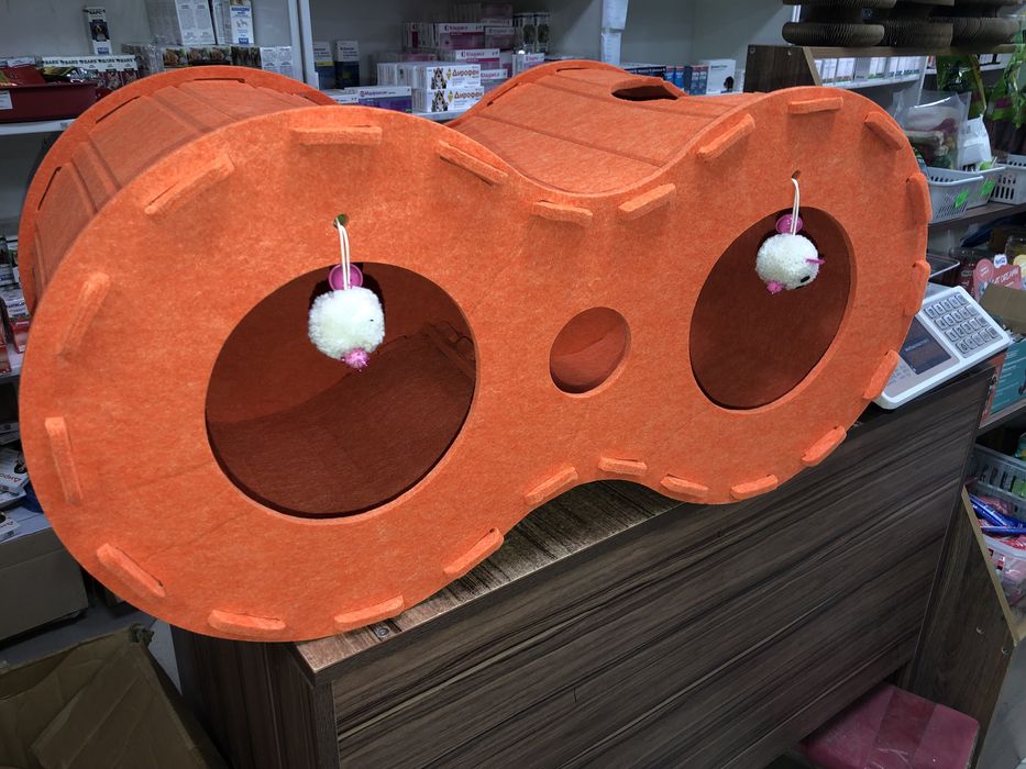 Когтеточки домики для кошек и маленьких собак.