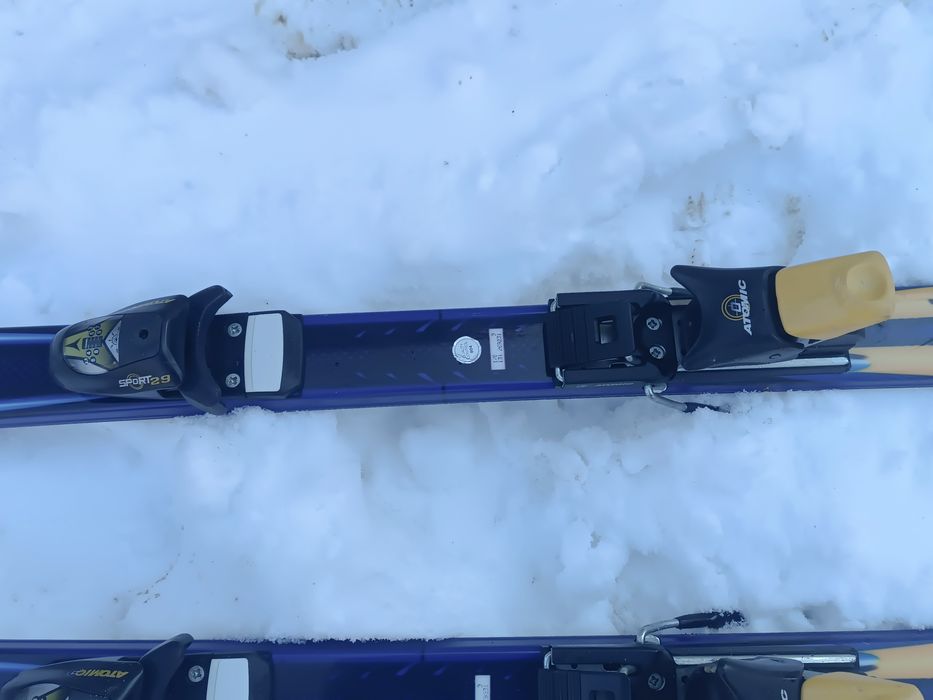 Vând schiuri atomic pro carv X6.24