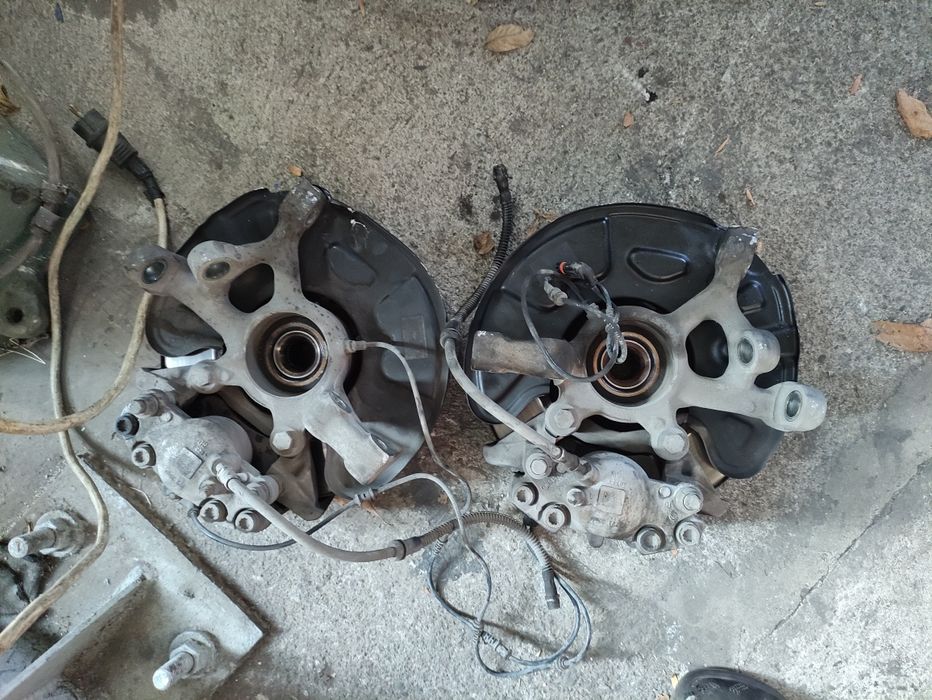 Преден шенкел за Mercedes E350cdi 4matic