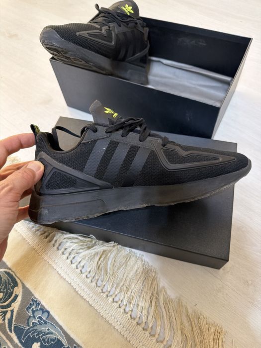 Мужские кроссовки ADIDAS