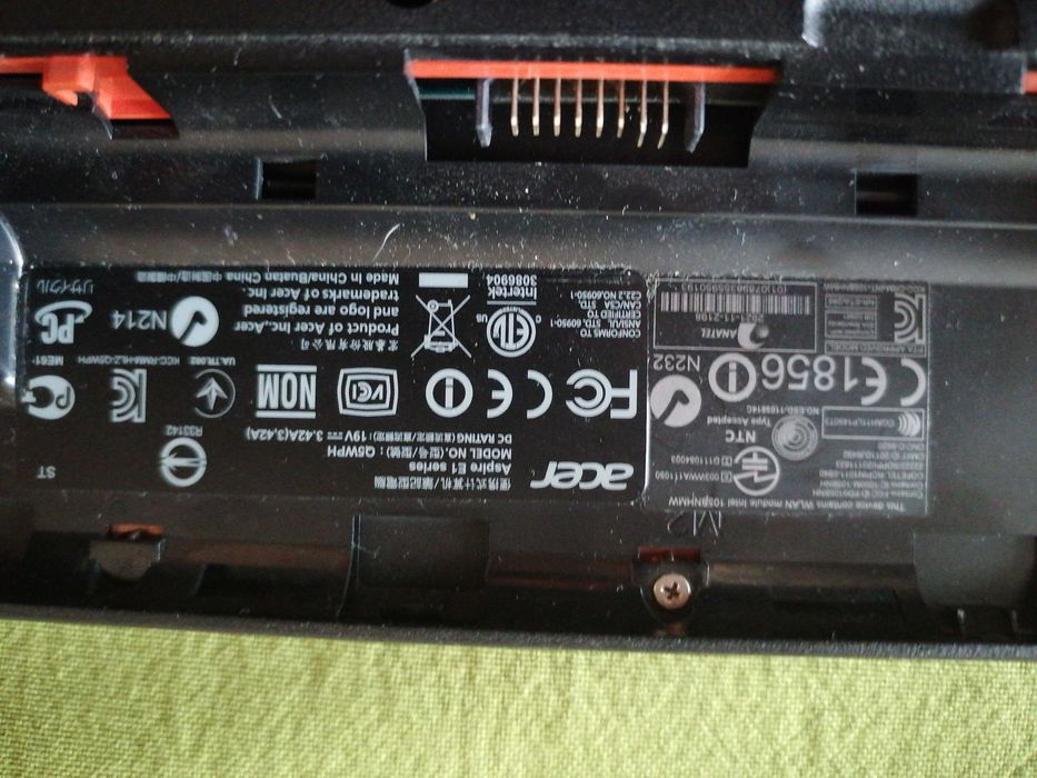 Лаптоп Acer Aspire E1-571 Q5WPH 15.6" За части