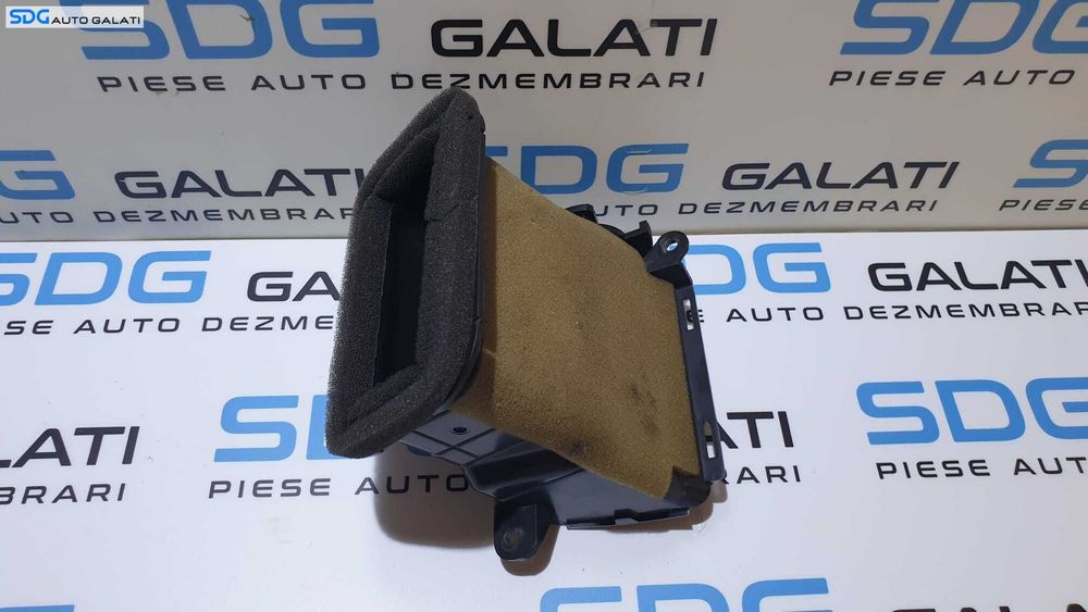 Gura Grila Aer Aerisire Ventilatie Stanga Bord Mazda 3 2003 - 2009 Cod BP4L64930 BP4L-64930