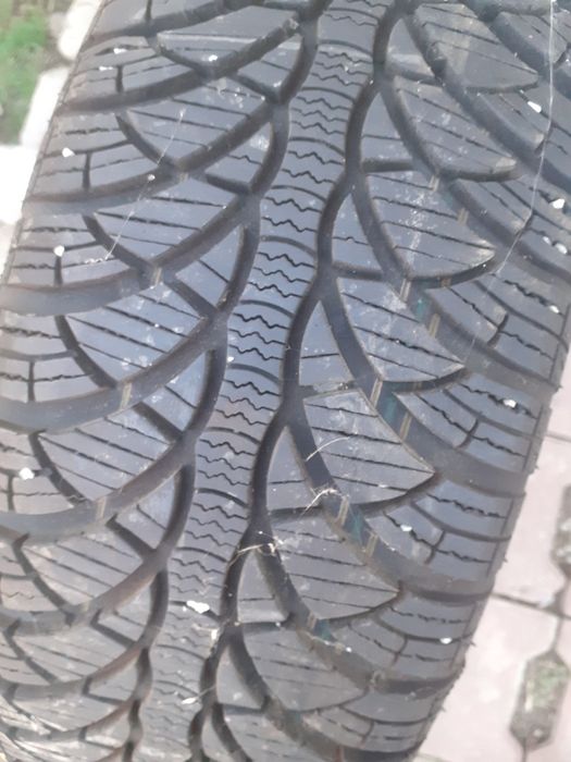 Anvelopa de iarnă 196/65/15 M+S impecabilă