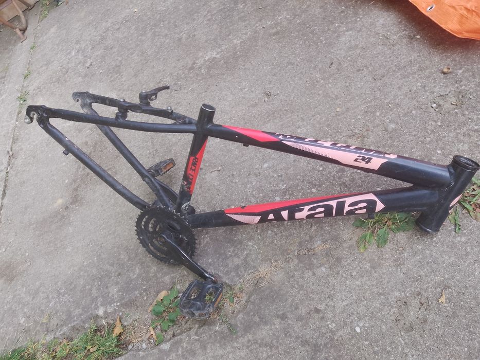 Vând cadru bicicleta