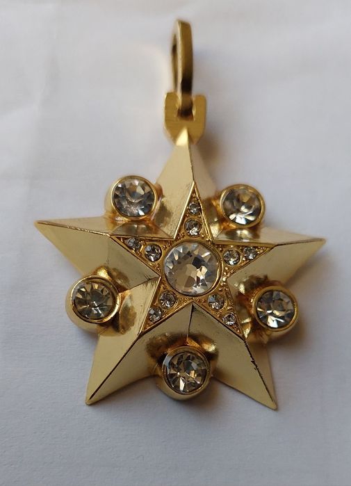 Маршалска звезда с лента