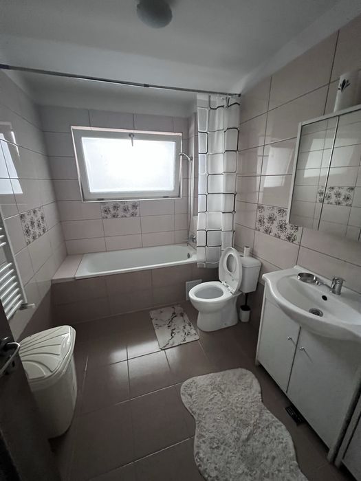 Inchirie apartament 3 camere