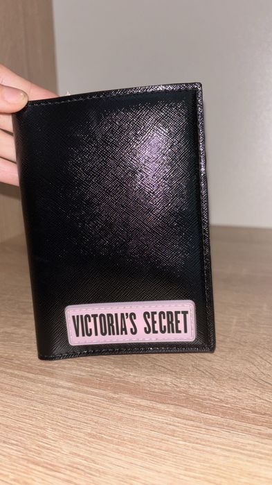 Pașaport holder Victoria’s Secret