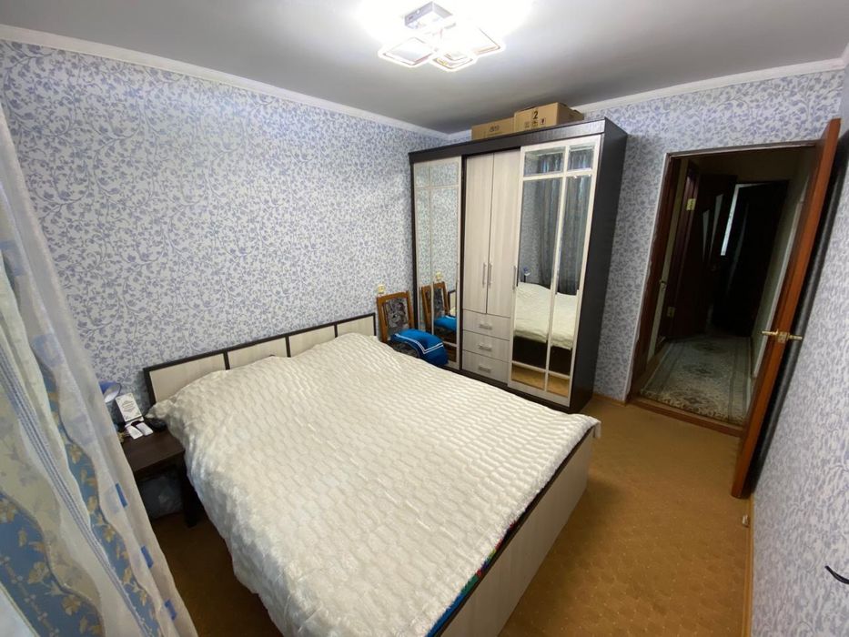 Продам квартиру 4 комнатную