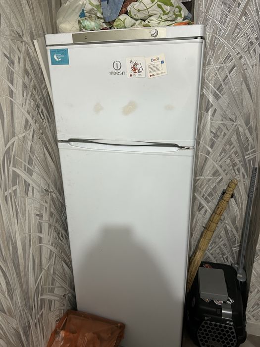 холодильник indesit