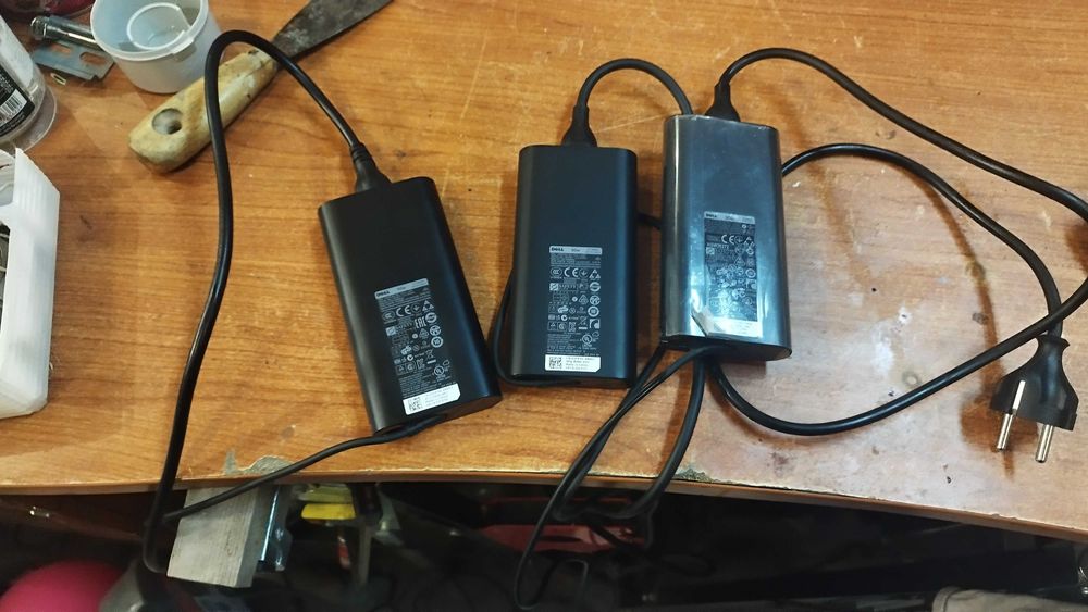 Dell  модел DA90PM130 Захранване - адаптер за лаптоп
