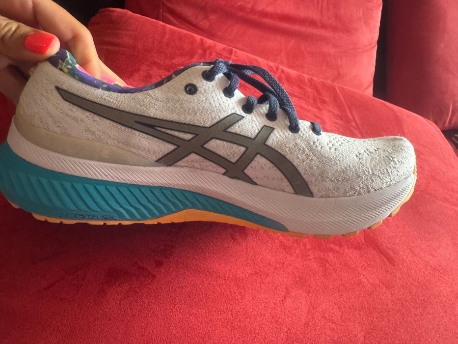 ASICS- дамски маратонки