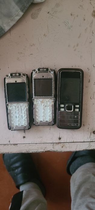 Ne rabochi telefonlar