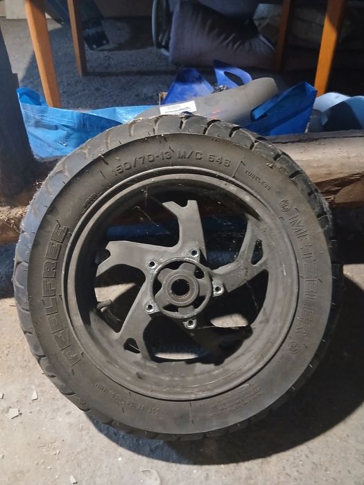 Продавам части за suzuki burgman 400 2009