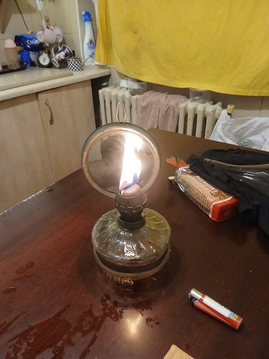 Lampă cu gaz funcționabilă