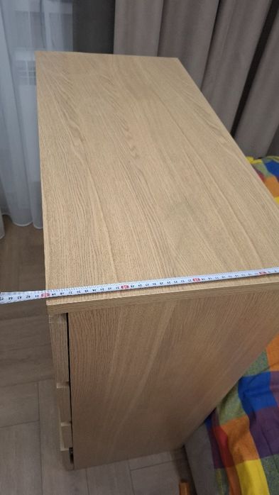 Тумба устойчивая механизмы дорогие.