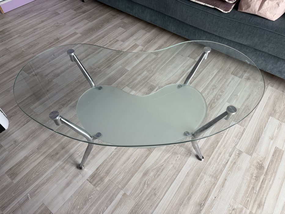 Журнальный столик