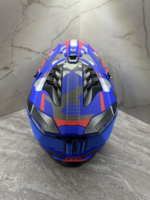 НОВО! Комплект кросови каски с очила