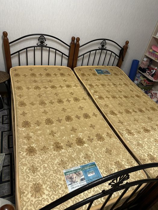 Двухъярусная кровать