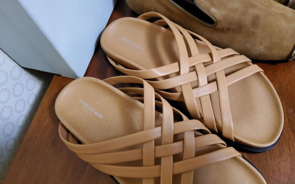 Продам Alexander Wang и UGG балетки оригинал