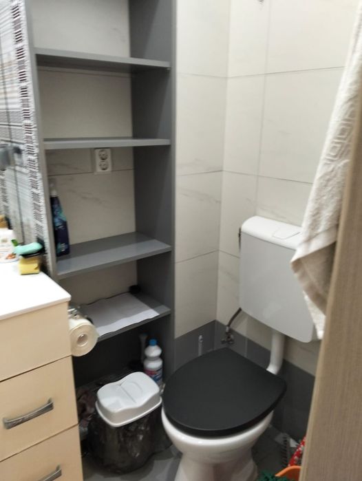 Închiriez apartament cu două camere!!!