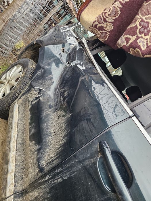 Vand Touareg 2.5 tdi avariat