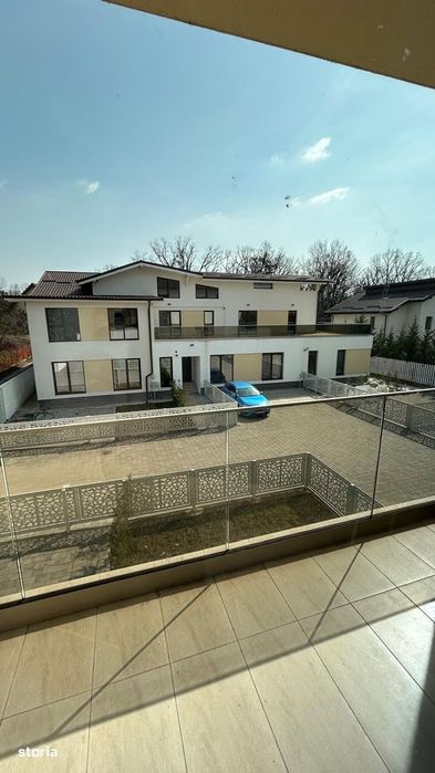 Apartament 3 camere, balcon, curte împrejmuită