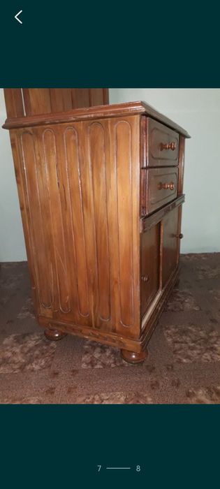 Cuier din lemn masiv