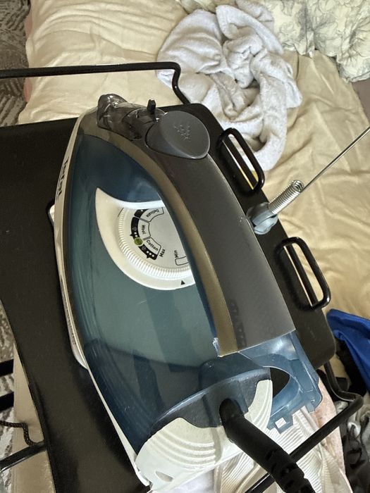 Продам утюг tefal
