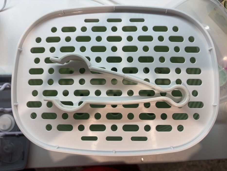 Стерилизатор със сушилня за бебешки шишета и биберони на Kikka boo