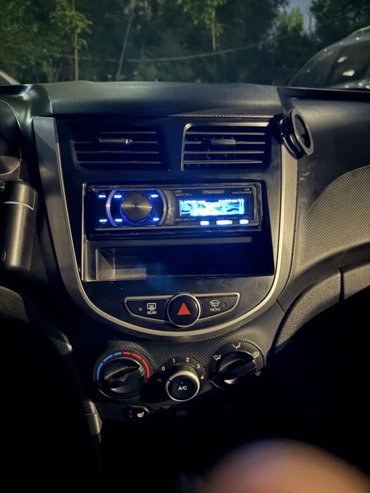 Accent 2011 avtonat