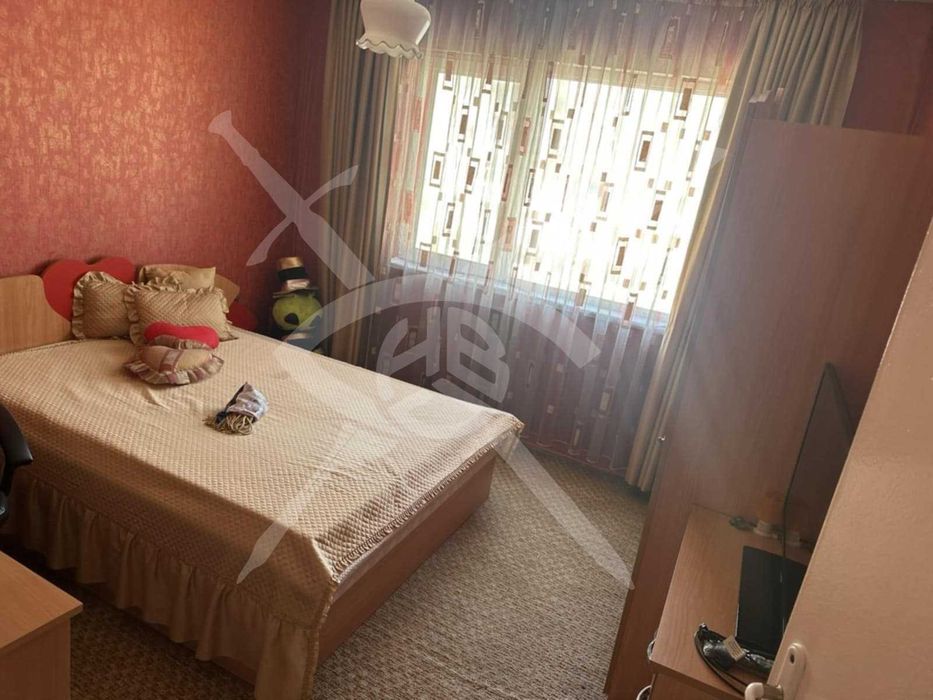 Дава се под наем Двустаен апартамент в Варна, Кайсиева градина - 75 кв.м за 320 € - Снимка #3