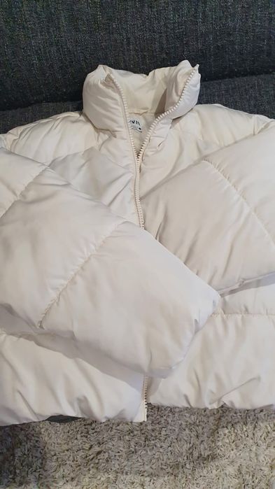 Продам курти Zara, новая.