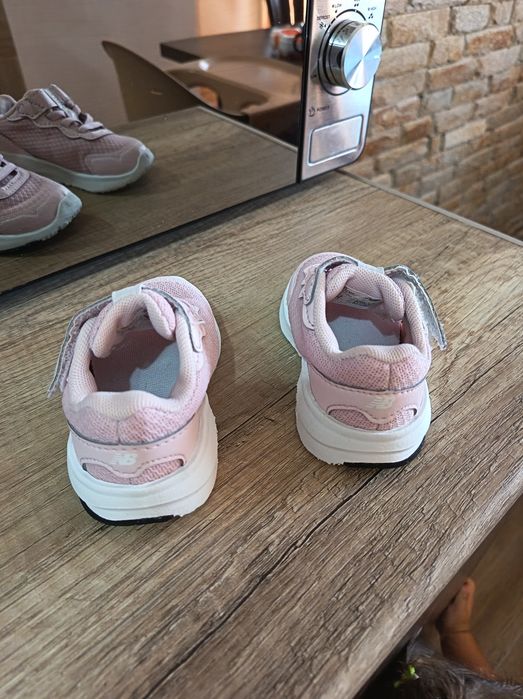 Маратонки New Balance
