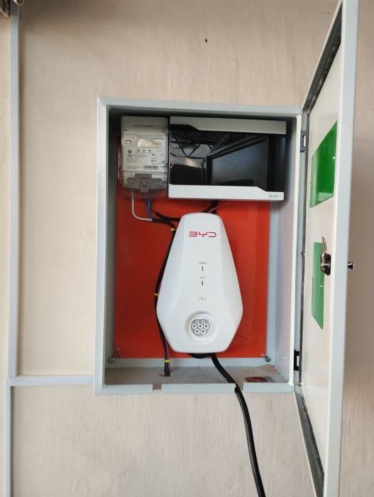 Монтаж зарядки электрокаров  100$