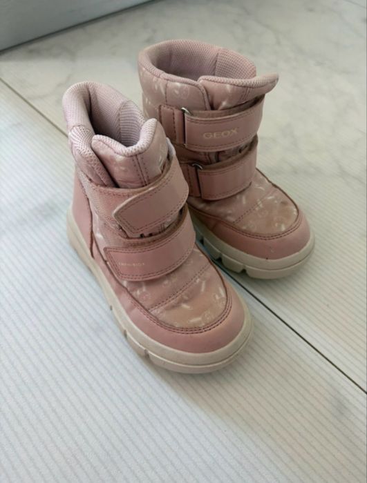 Ghete Geox 26 purtate