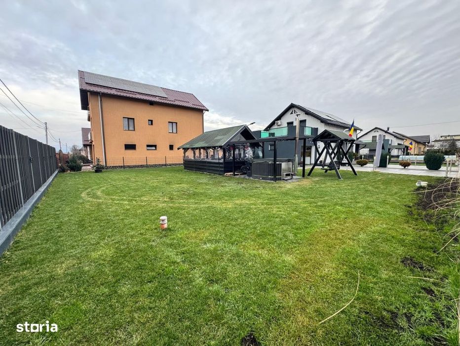Casa moderna, complet mobilata, cu panouri solare, jacuzzi,aproape de