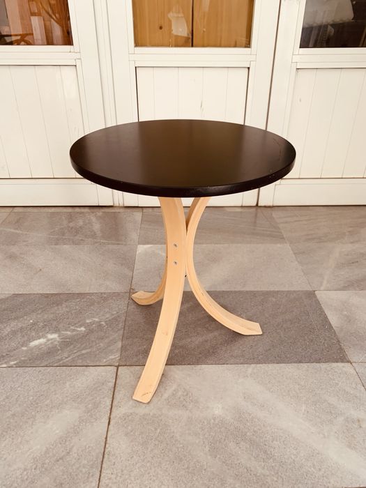 Шведска масичка Икеа